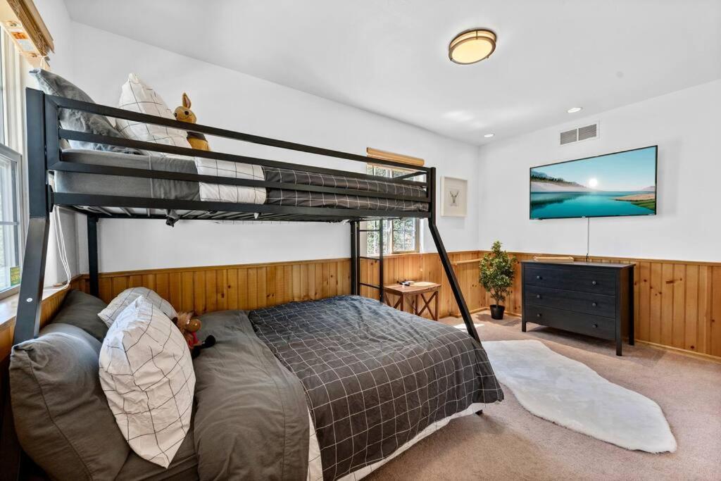 Cozy Cabin Perfect For 2 Families 大熊湖 外观 照片
