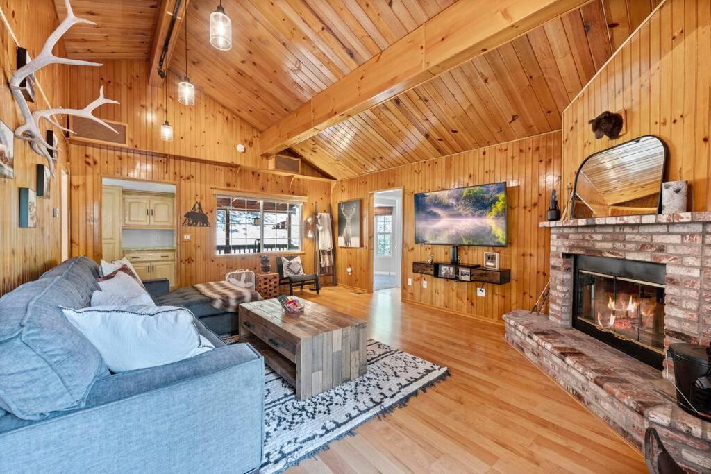 Cozy Cabin Perfect For 2 Families 大熊湖 外观 照片